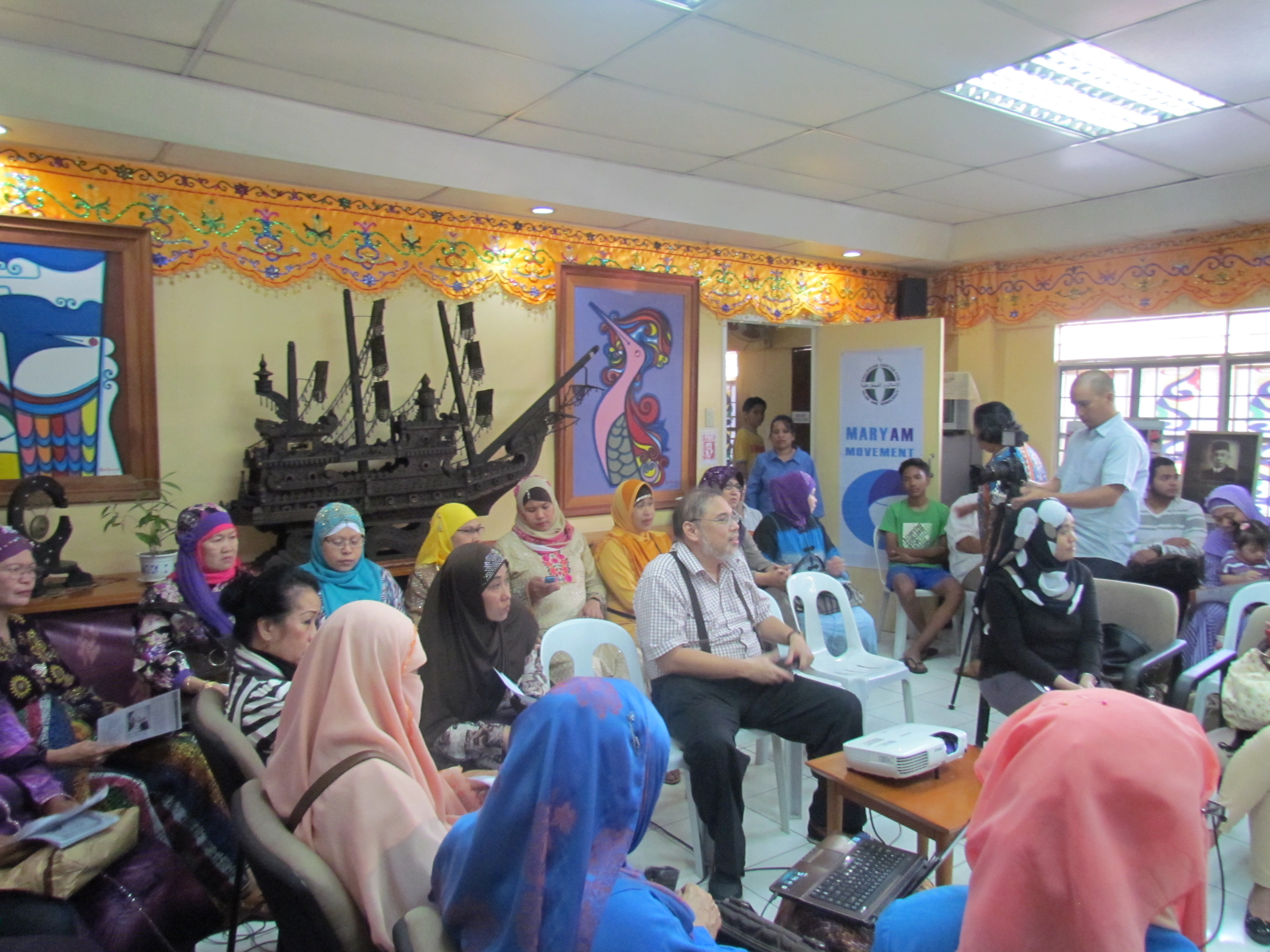 Maryam Movement Pledging (17).JPG Maryam Movement Pledging (17).JPG